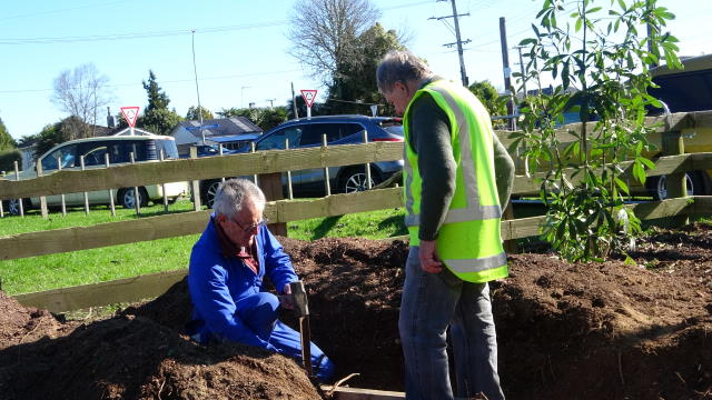 Bruce and John working on the edging 2.jpg